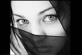 撩开面纱的中东女人，看看到底有多惊艳！图片