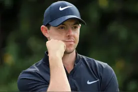 小麦终于醒悟了 师从奥运银牌得主推杆教练图片