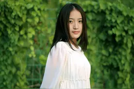 认识个喜欢倒贴的傻闺蜜该怎么办？向我借钱给她男友买车，真是晕图片