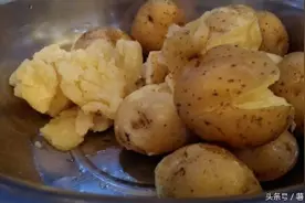 土豆藏在乡愁中图片