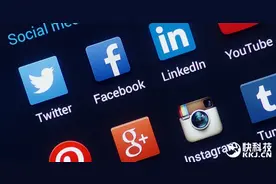 iPhone 8怒换屏幕！都抢破头了图片