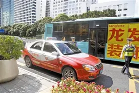 深圳8月首周5284宗占用公交道行为被拍图片