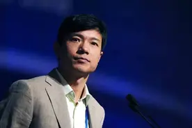 李彦宏：因为医疗事件我们一个季度砍掉了20亿收入图片