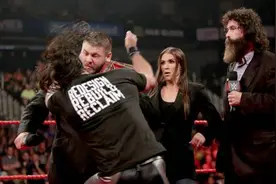 WWE RAW 2016.09.06文字战报环球冠军赛欧文斯vs赛斯vs罗曼？图片