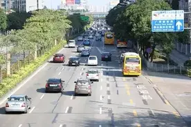 注意！佛山这些公交车要装电子眼抓拍！占道车罚150元！图片