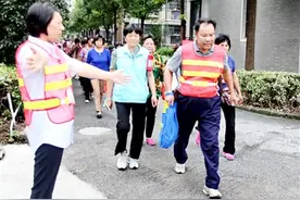 金山：开展防空防灾演练 掌握自救互救技能图片