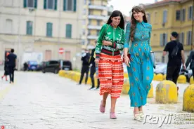 有种感情叫闺蜜 一起时髦一起美得冒泡图片