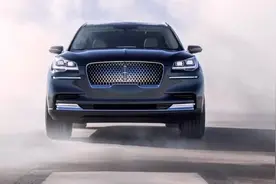 林肯推出全新SUV，预计2019年引入国内，路虎这下真不好翻身了视频封面