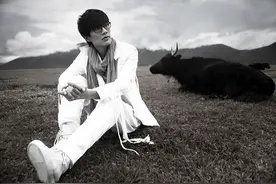 音乐才子许山高-许嵩，唯美归来。图片