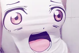 走在大桥上，看见一妹子要自杀图片