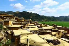 我国农村的土掌房看着就是一陈旧土房子，实则冬暖夏凉还防火！图片