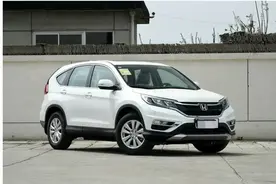 本田CRV车型大气稳重，内部空间出色且二十万落地图片