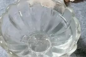 感冒发烧不用愁，平时都被扔掉的食材，却是食疗的一宝！退烧止咳，帮宝宝度过秋季反复高烧期！@抖音小助手