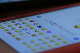 iPhone 7 如何区分 iMessage 和普通短信？视频封面