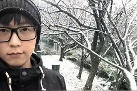 阿信易烊千玺撞脸啦！网友：帅的人长得都很像图片