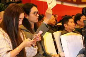 荣宝斋(桂林)“首拍”吸引逾千人参与,成交率达89%，总成交额突破2亿图片