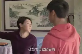 半路父子刘若英管教儿子没法子气的自扇嘴巴