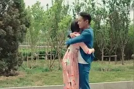 霸道总裁很想念女主，但是夜晚的孤独很美妙！视频封面