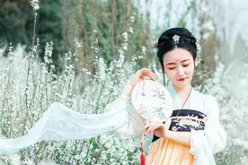 小说：前夫逼前妻捐献眼角膜给新欢，前妻戳瞎双眼，“还想要吗”图片