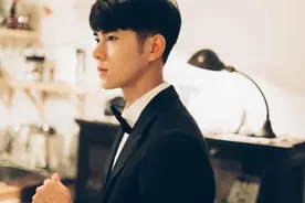 小说：开场舞，顾盼挽上了他的手臂，靳溪亭：放心，交给我图片