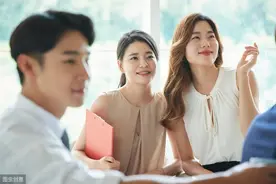 小说：他让叔叔给小伙难堪，小伙：不好吧，你叔叔只是我手下司机图片