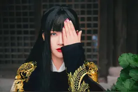 小说：狗仗人势，人也是，狐假虎威借势而已！图片