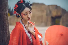 故事：他的朋友得了一把绝世好剑，他还在磨剑山迟迟没有出来图片