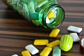 为什么美国禁止售卖，好玩又好吃的奇趣蛋？今天可算知道了