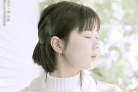 小说：她得了脑癌，穿着婚纱去找他时，却见他抱着一个虚弱的女人图片