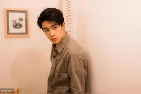 小说：堂妹订婚，她来道喜，堂妹和大伯母各种炫耀，顺便踩她一脚图片