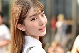 小说：乡村小农民在河里意外得到一块传承玉牌图片