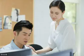 小说：小伙去武道协会踢馆，会长提前得到消息，慌忙打包行李逃走图片