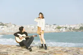 小说：她在舅舅家寄人篱下，表妹故意折磨她，舅妈反应让她心寒图片