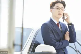 小说：校园里怎么能少了晚间播报呢？图片