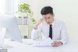 小说：陈超带着张青莲进城，两人一起去送货图片