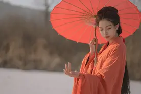 小说：圣卿王身世被曝，竟是山匪私生子，皇帝：你永远是朕的皇叔图片