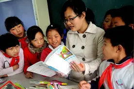 一级教师是什么样的级别，一个月的工资有多少呢？视频封面