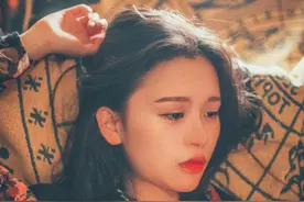 小说：少帅以为小妻子弱不禁风，见她一脚踹飞渣男上司，当场傻眼图片