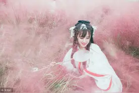 小说：娘被恶毒奶奶卖给员外配冥婚，小丫头独自闯员外家，救娘亲图片