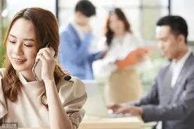 小说：老中医不服小伙医术，竟要当场比试，结果输的跪地拜师图片