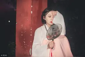 小说：她多年后见舅舅，舅舅夸她颇秀美，她：我脑子比外貌更好图片