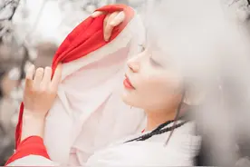 小说：逃荒路上她饿昏了，却隐约听见灾民要把她当作食物图片