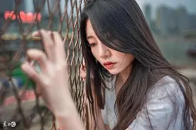 小说：酒吧遇极品男模，我问他，一个月二十万，你要不要跟我？图片