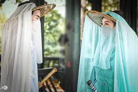 小说：爱赌的父亲，生病的妈，破碎的家庭和落魄的她！图片