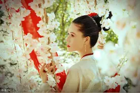 小说：继妹利用女主制的药讨好太后，结果太后昏死了过去。图片