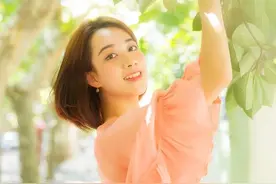 小说：大龄单身的她被妈妈催婚，一路走来无人可依的女孩，真心酸图片