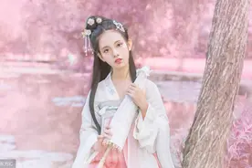 小说：林风中毒事件升级，王欣如何应对噬骨蚀心挑战？图片