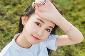 小说：美女做梦吃美食，抓着男友手臂就咬，疼的他龇牙咧嘴图片