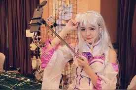 小说：地下交易场，一枚变异精灵蛋，被当作普通精灵蛋卖给辉影图片