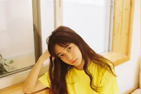 小说：女子生下双胞胎，半月后说还有一个，送医检查后，全院炸锅图片